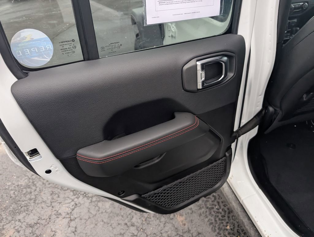 Used 2025 Jeep Wrangler Unlimited Rubicon image 10