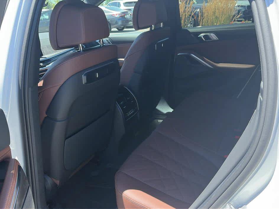 New 2027 BMW X6 xDrive40i AWD/4WD image 19