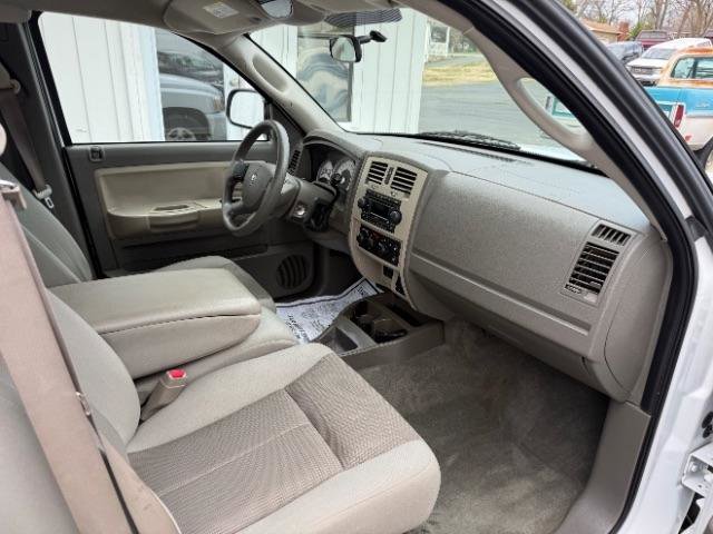 Used 2005 Dodge Dakota SLT image 9