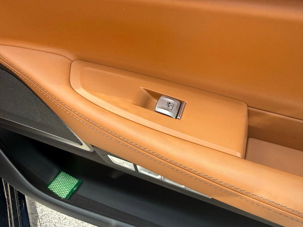 Used 2017 BMW 750i xDrive image 37