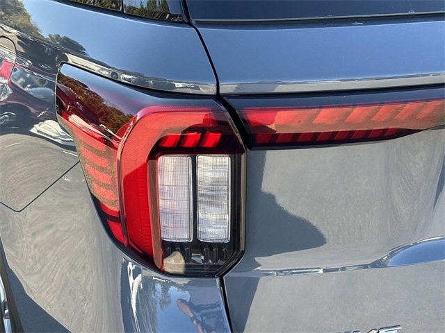 New 2026 Ford Explorer Active image 12