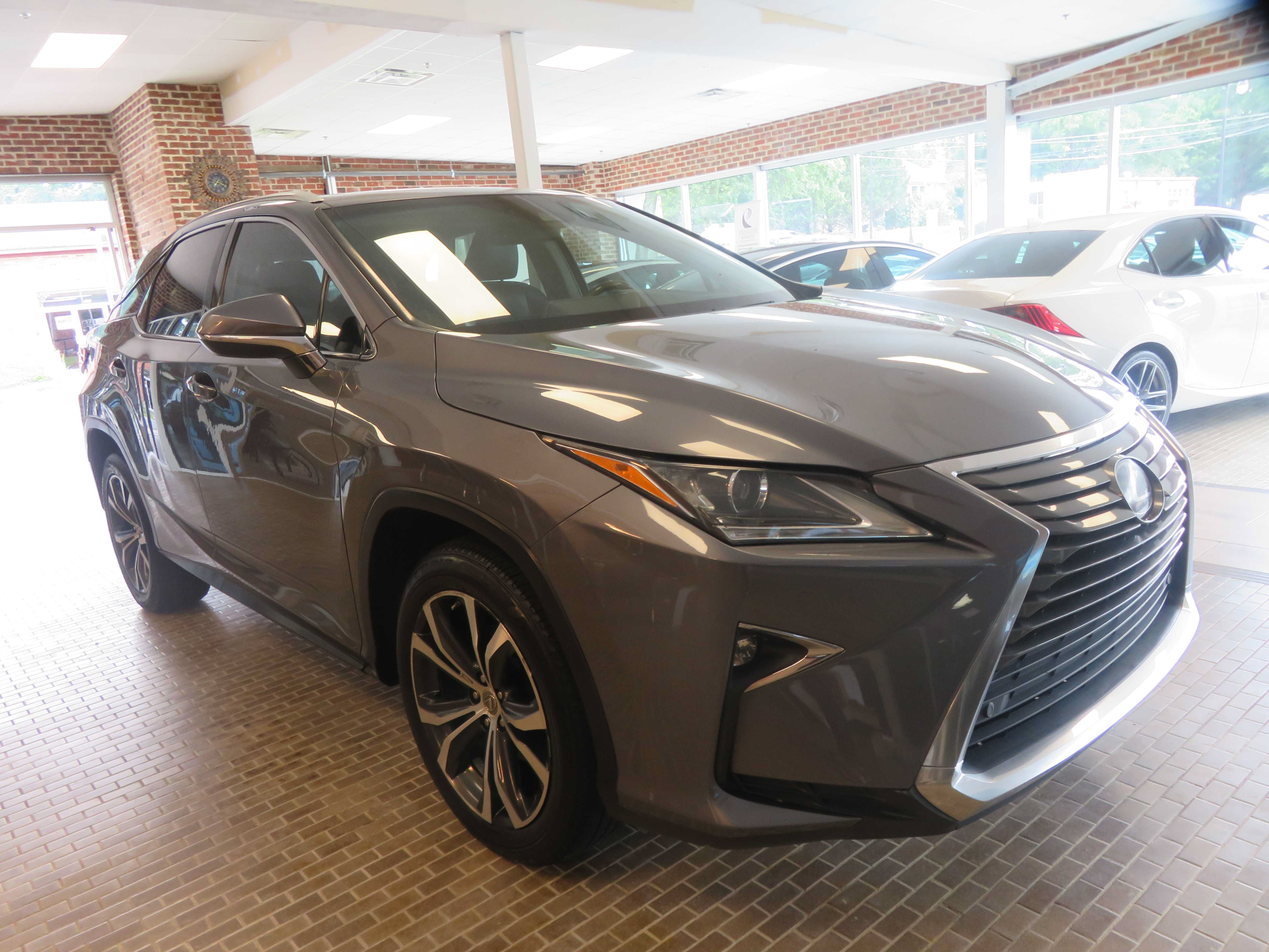 Used 2017 Lexus RX 350 AWD w/ Premium Package image 3