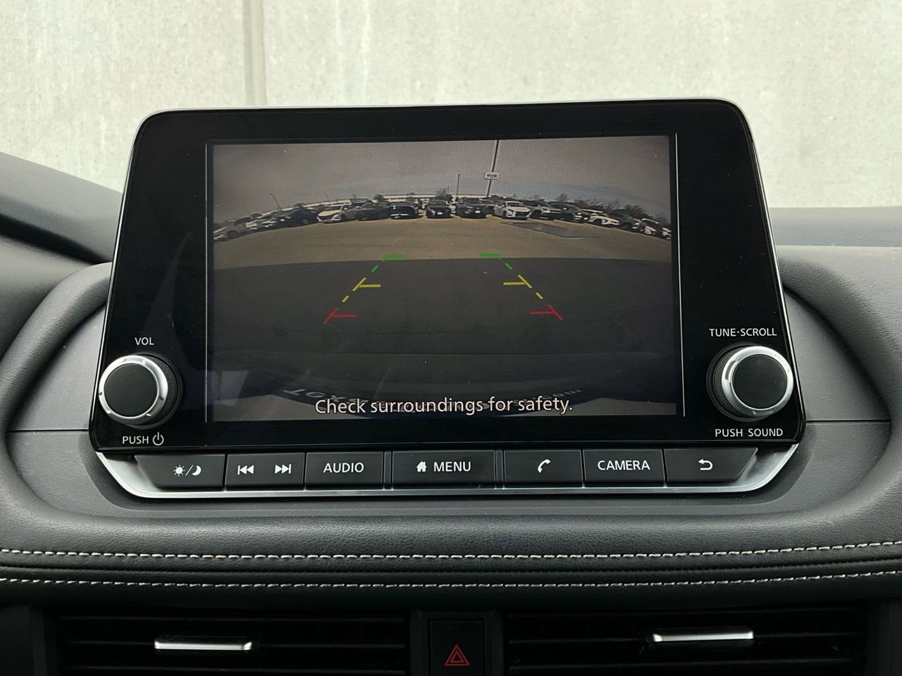 Used 2025 Nissan Rogue SV image 31