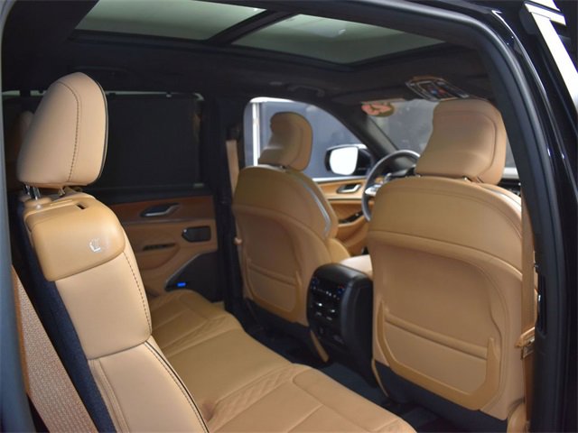 Used 2023 Jeep Grand Cherokee L Summit image 12