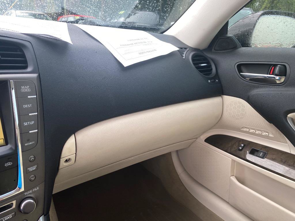 Used 2010 Lexus IS 250C RWD image 34