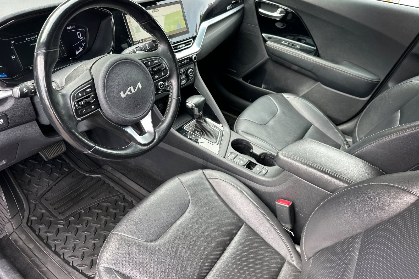 Certified 2022 Kia Niro EX Premium FWD image 10