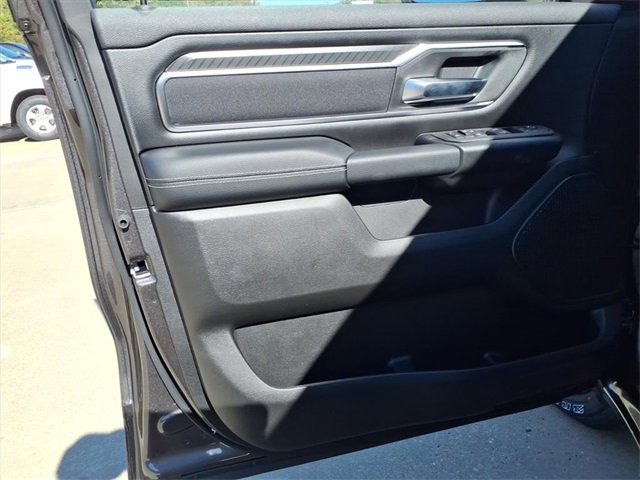 New 2026 RAM 1500 4x4 Crew Cab image 22