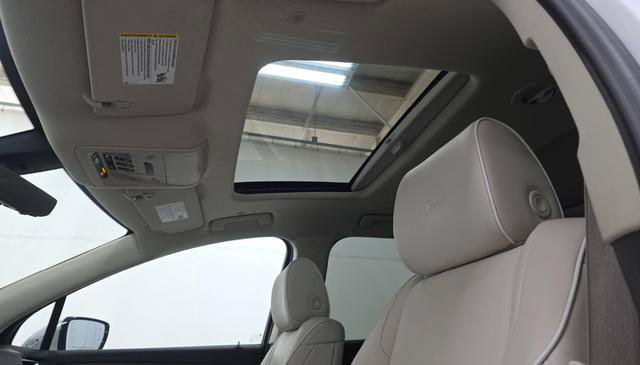 Used 2022 Buick Enclave Avenir w/ Trailering Package, 5000 lbs. AWD/4WD image 15