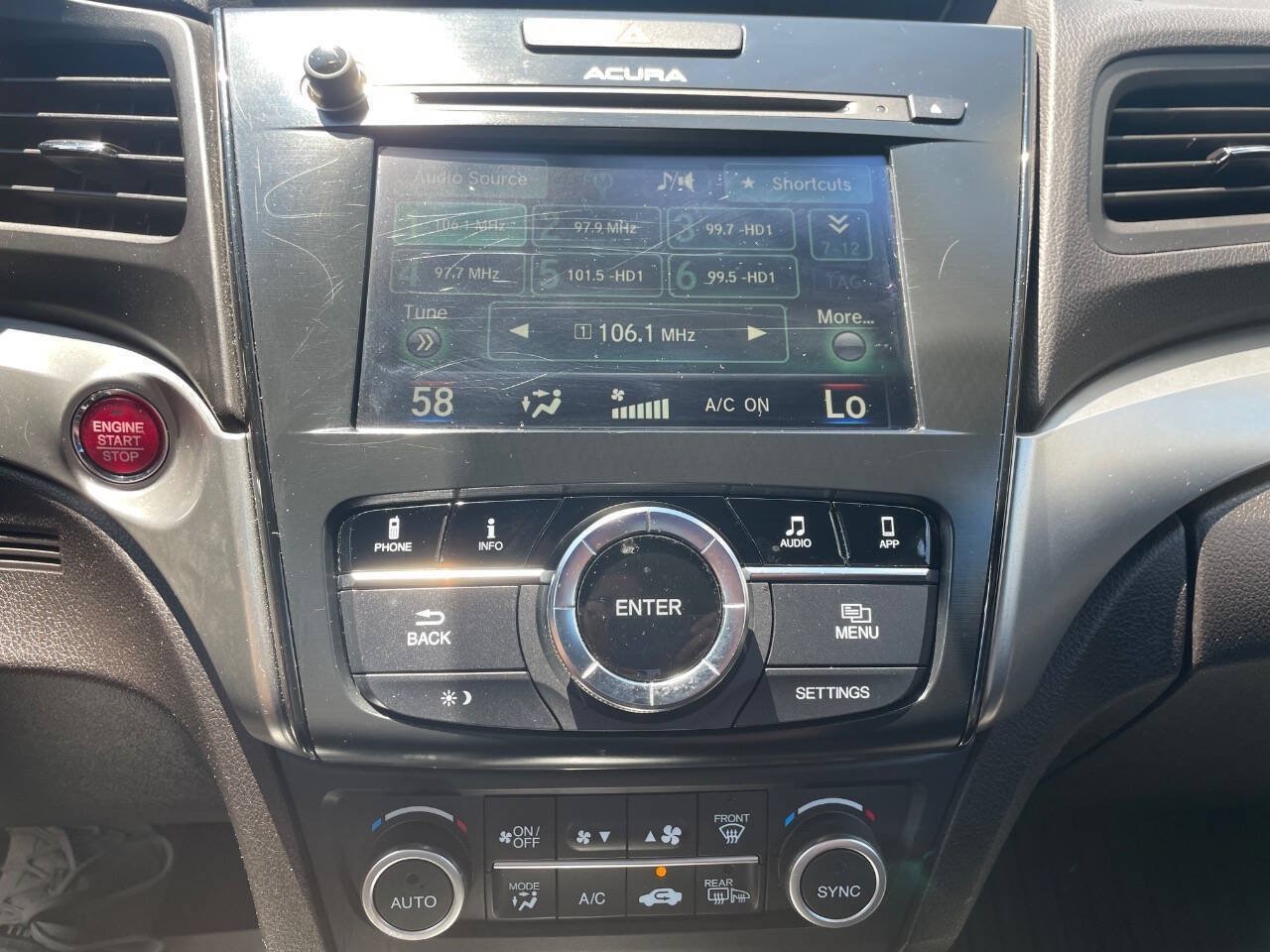Used 2016 Acura ILX FWD image 27