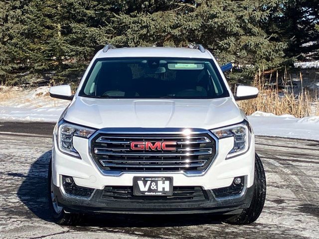 Used 2024 GMC Terrain SLT image 28