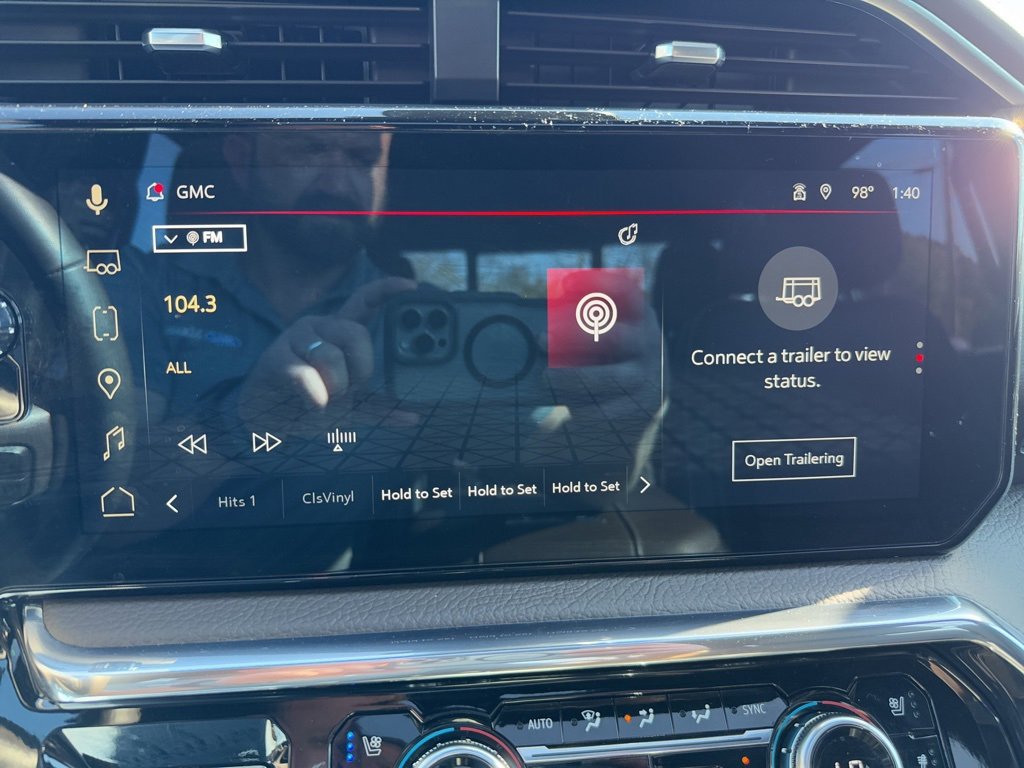 Used 2024 GMC Sierra 2500 Denali w/ Denali Reserve Package image 12