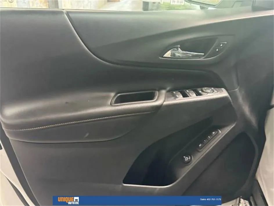 Used 2019 Chevrolet Equinox Premier image 17