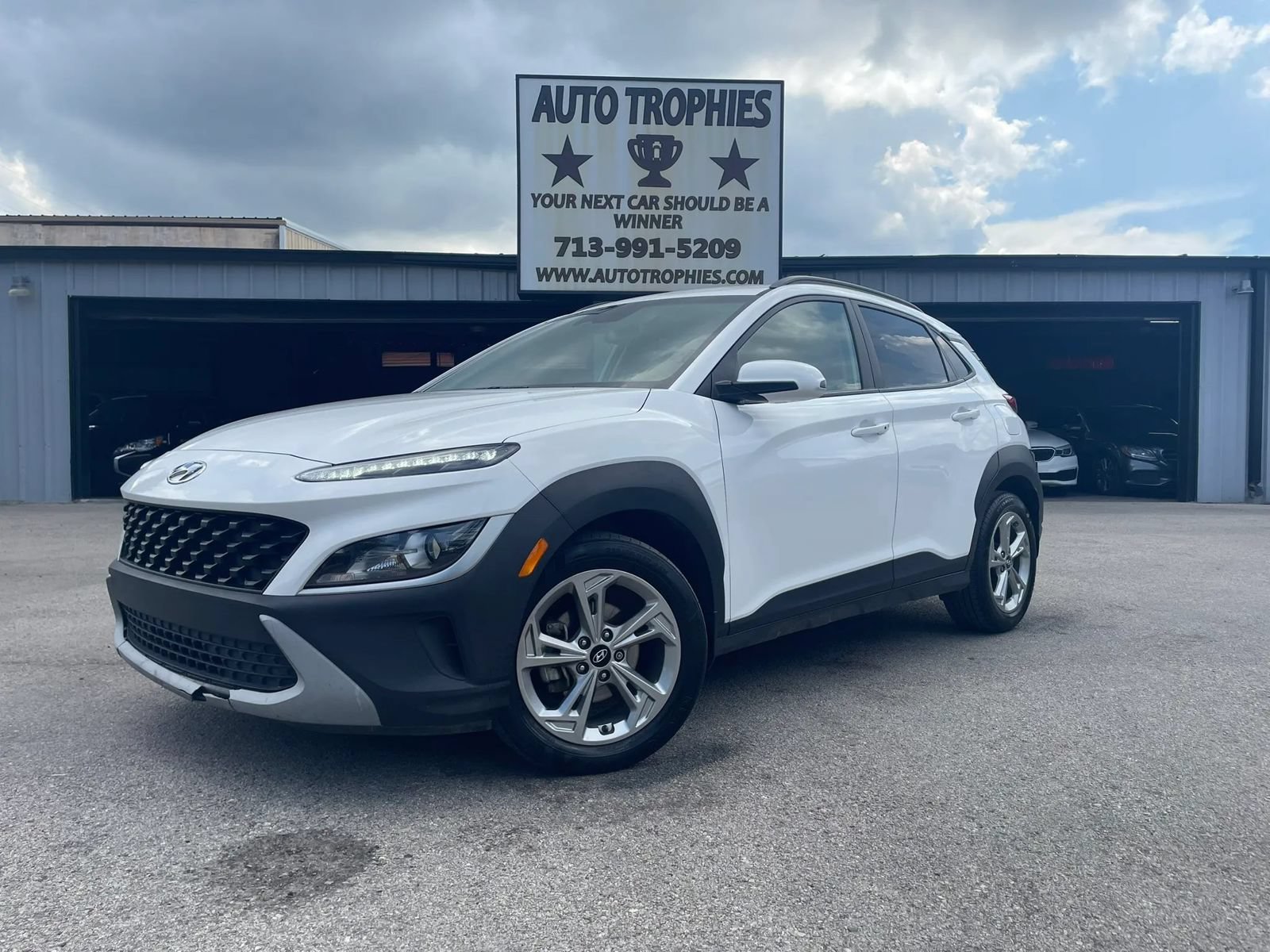 Used 2022 Hyundai Kona SEL FWD image 34