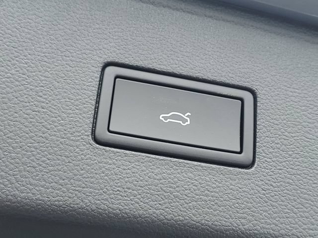 New 2026 Volkswagen Atlas Peak Edition AWD/4WD image 11