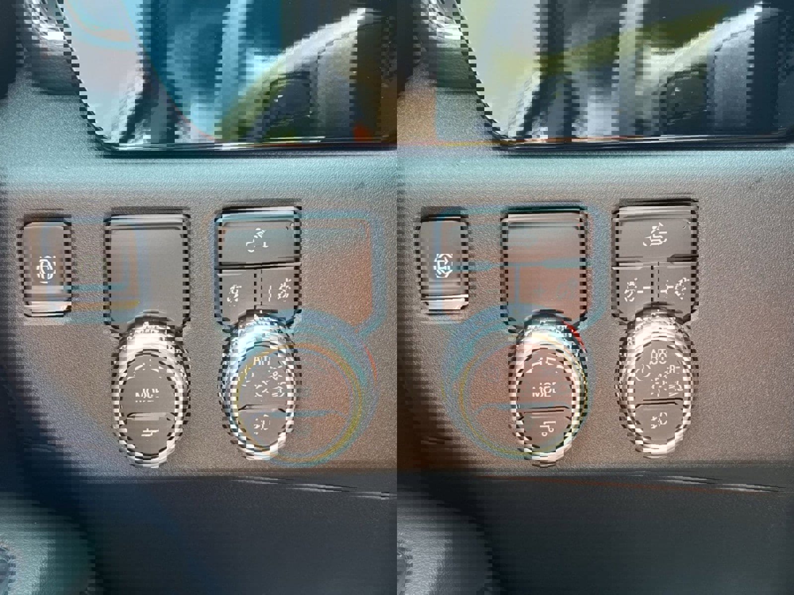 Used 2024 GMC Sierra 1500 Elevation image 17