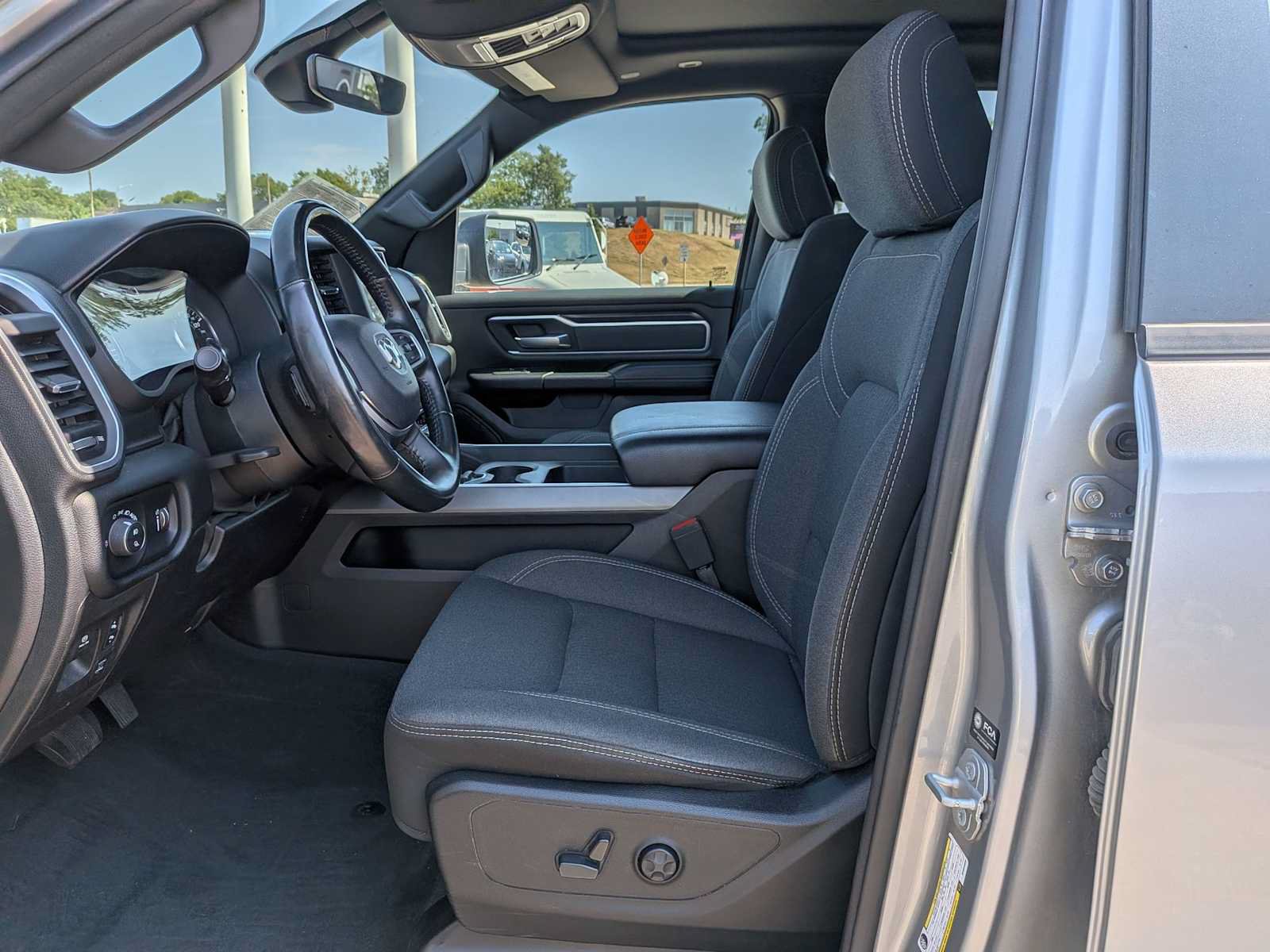 Used 2021 RAM 1500 Big Horn AWD/4WD image 15