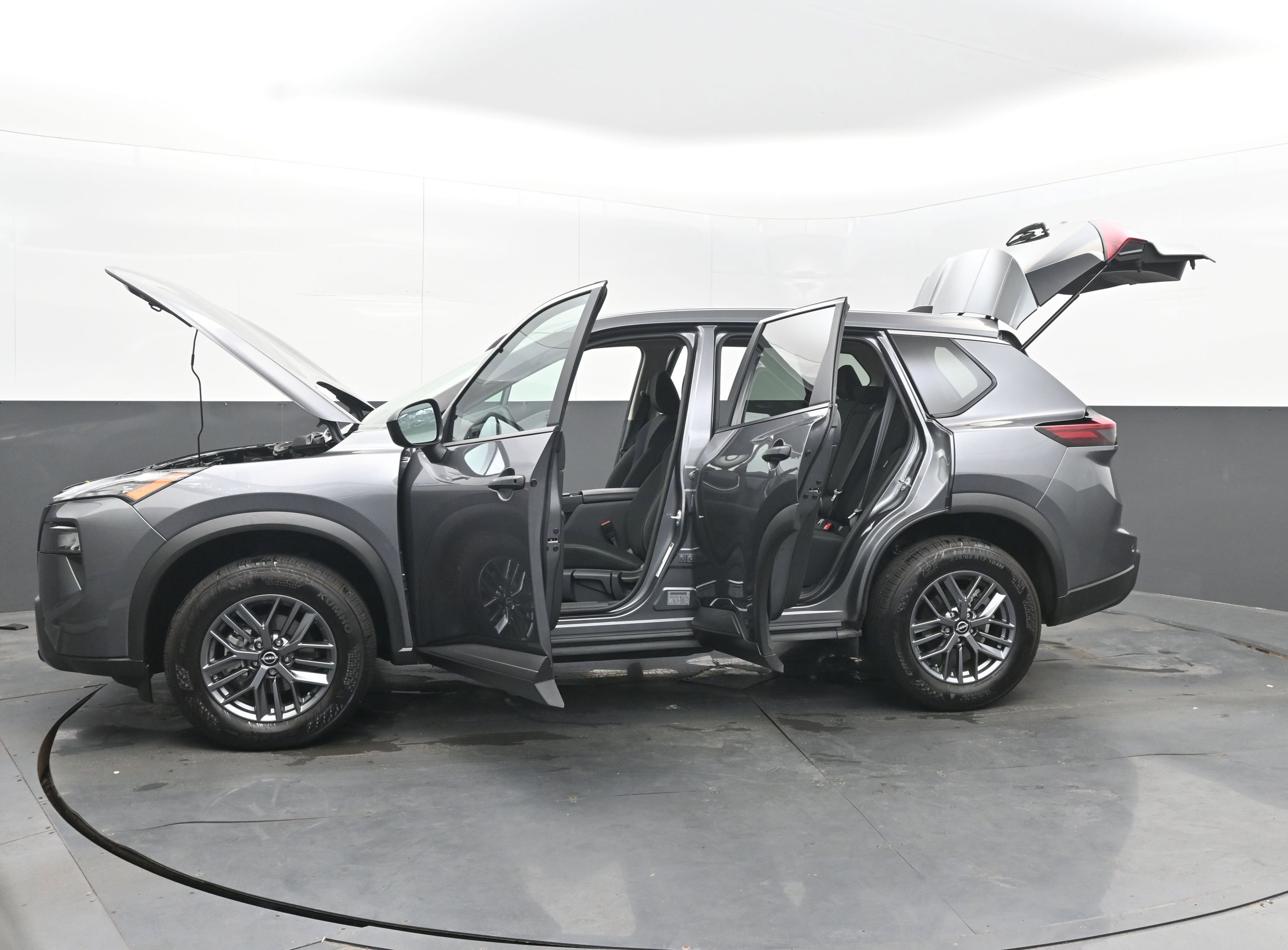 Certified 2025 Nissan Rogue S image 37