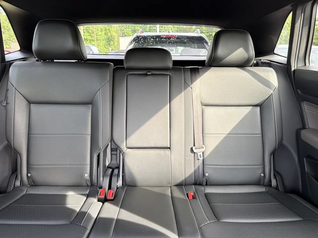 Used 2023 Volkswagen Atlas Cross Sport SE FWD image 29