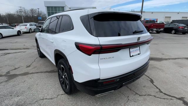 Used 2025 Buick Enclave Sport Touring FWD image 8