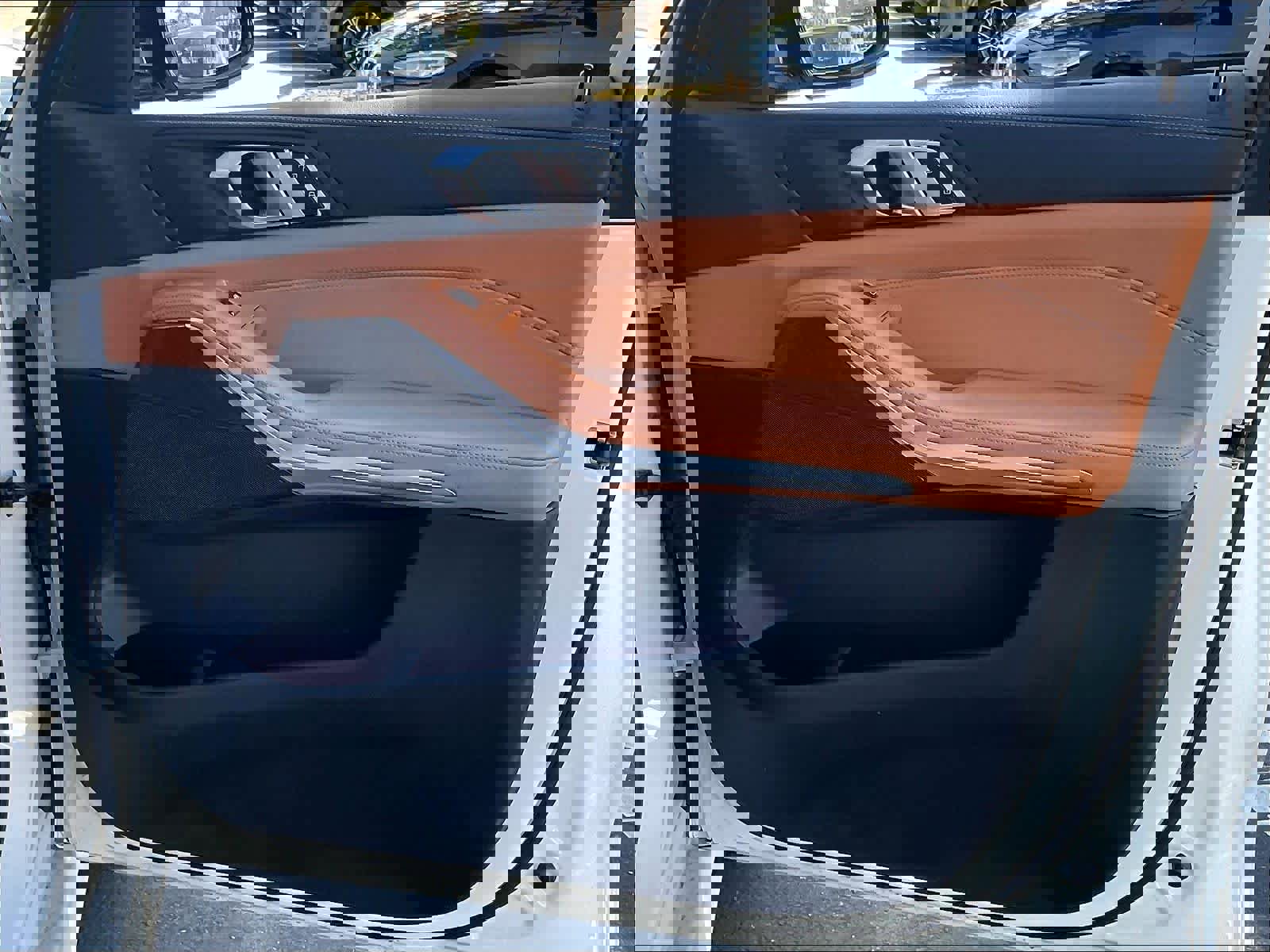 Used 2022 BMW X5 xDrive40i w/ M Sport Package image 25