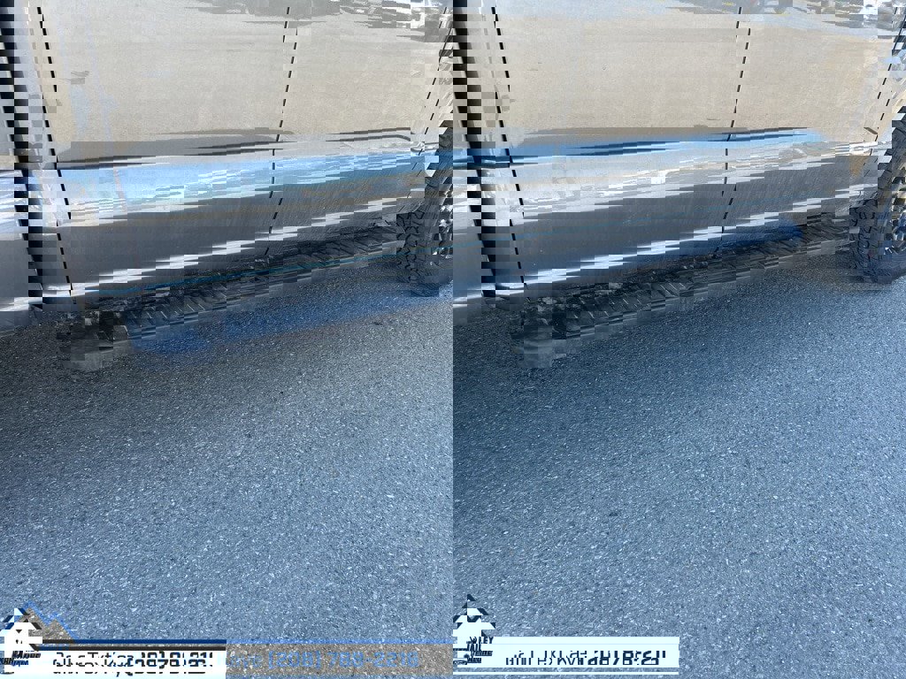 New 2025 Ford F150 XLT w/ Equipment Group 302A MID image 31