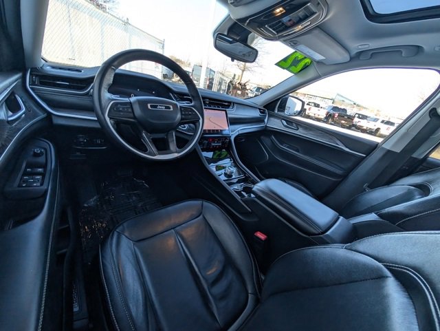 Used 2022 Jeep Grand Cherokee L Limited w/ Trailer Tow Group (B) image 7