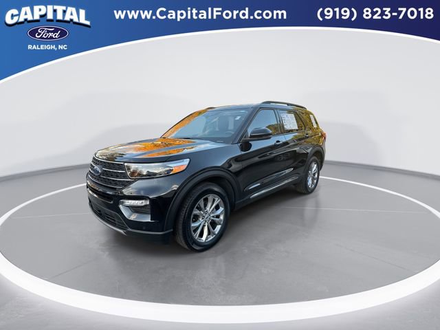 Certified 2023 Ford Explorer XLT w/ Equipment Group 202A image 4