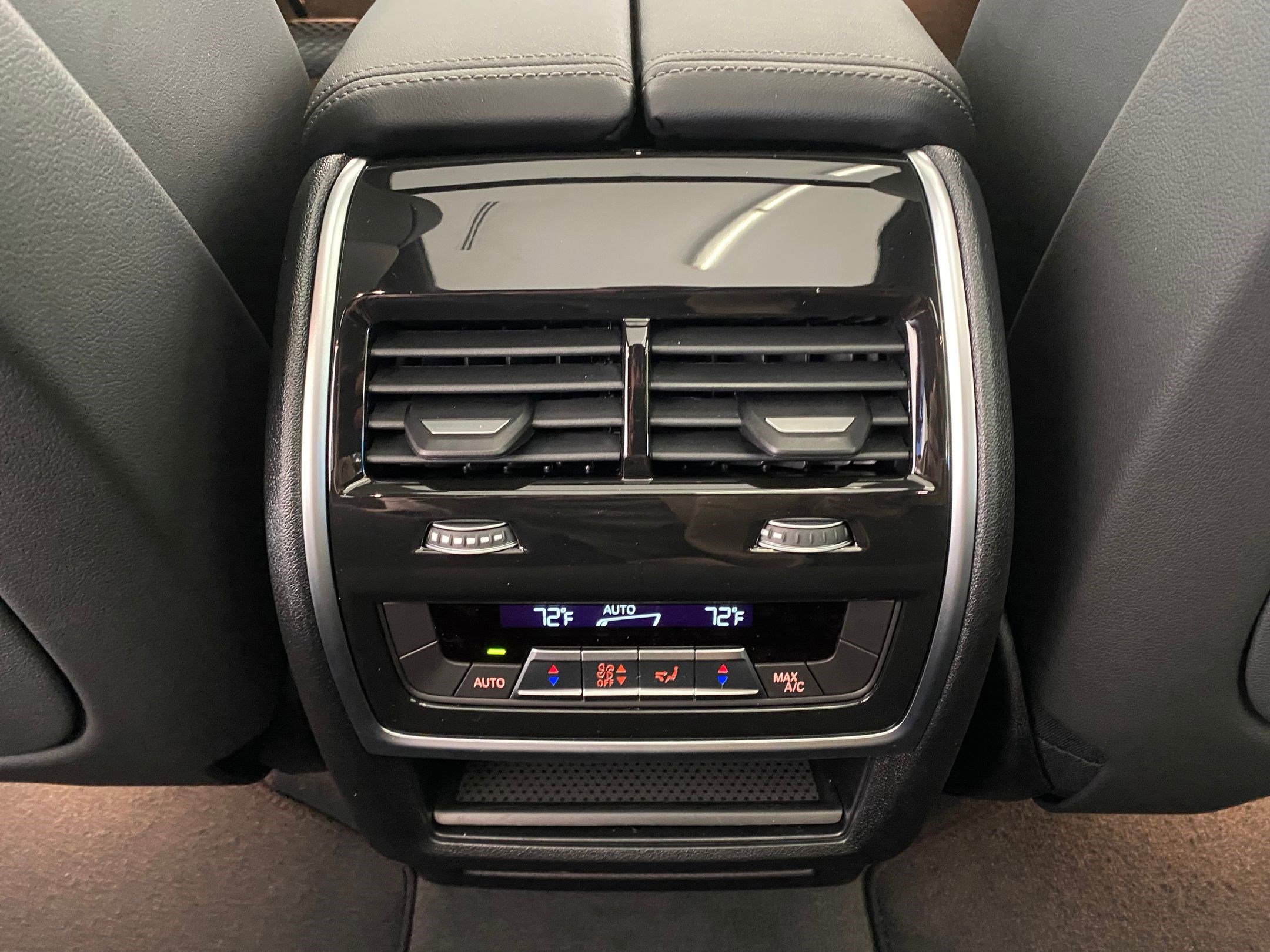 Used 2026 BMW X5 xDrive40i w/ Premium Package image 29