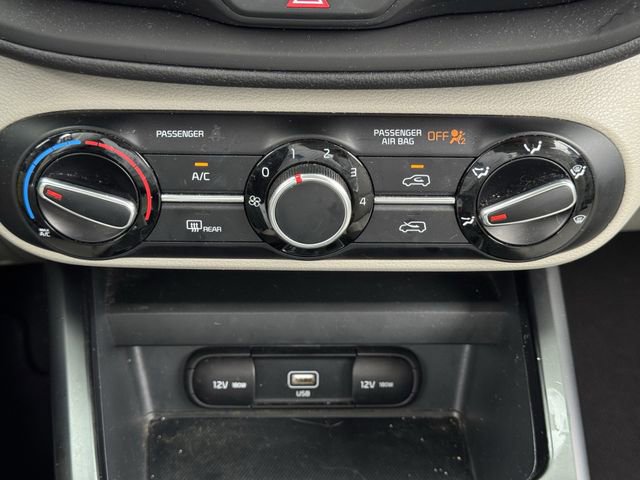 Used 2022 Kia Soul LX FWD image 18
