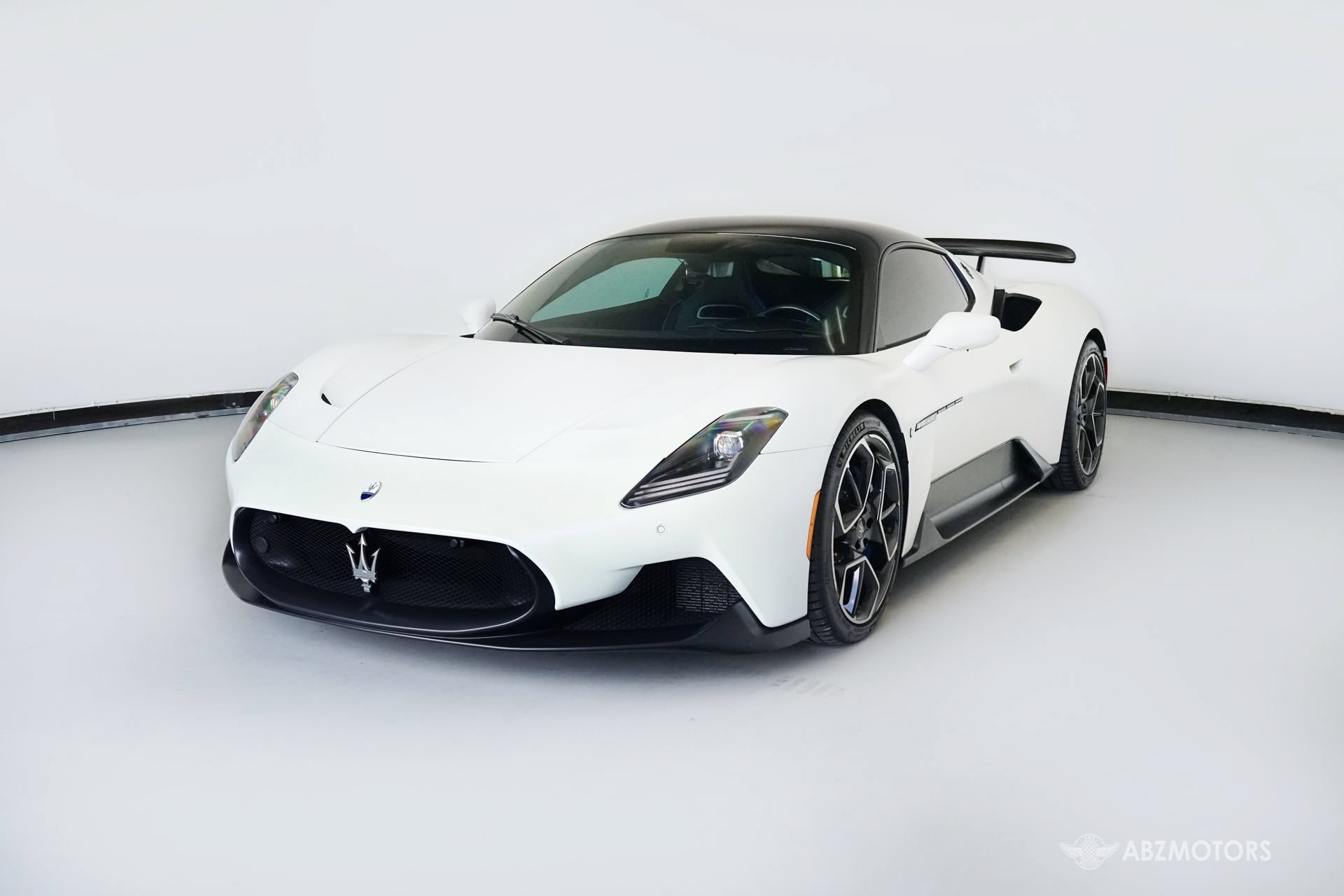 Used 2022 Maserati MC20 Coupe RWD image 2