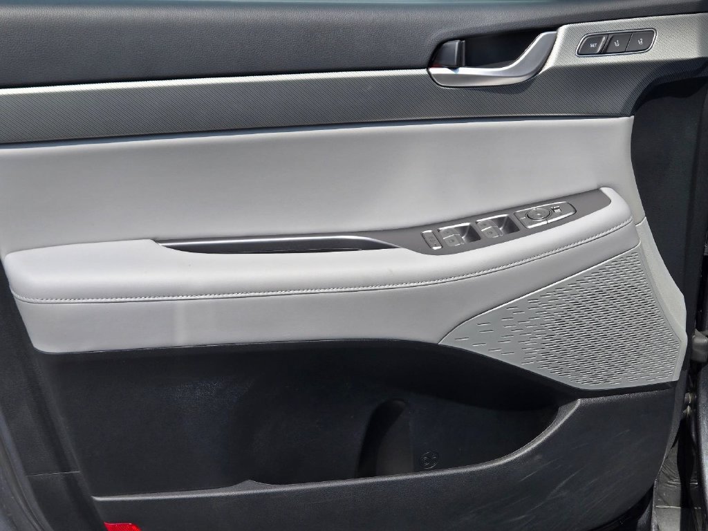 Certified 2025 Hyundai Palisade SEL FWD image 13