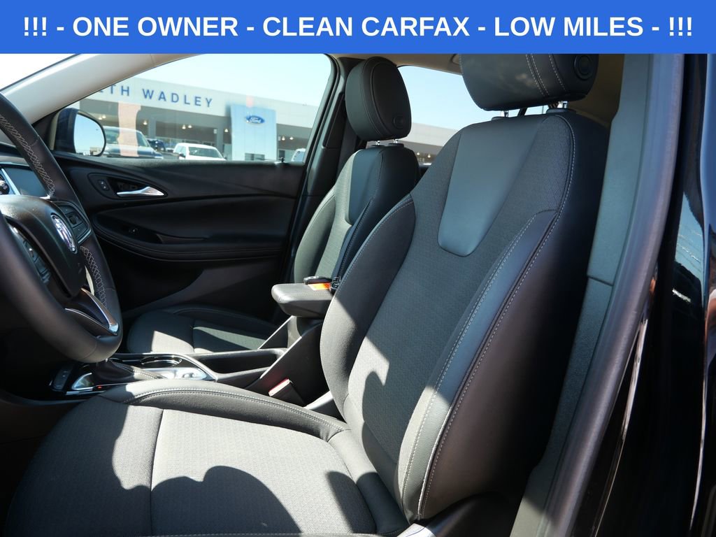 Used 2022 Buick Encore GX Select w/ Sport Touring Package image 19