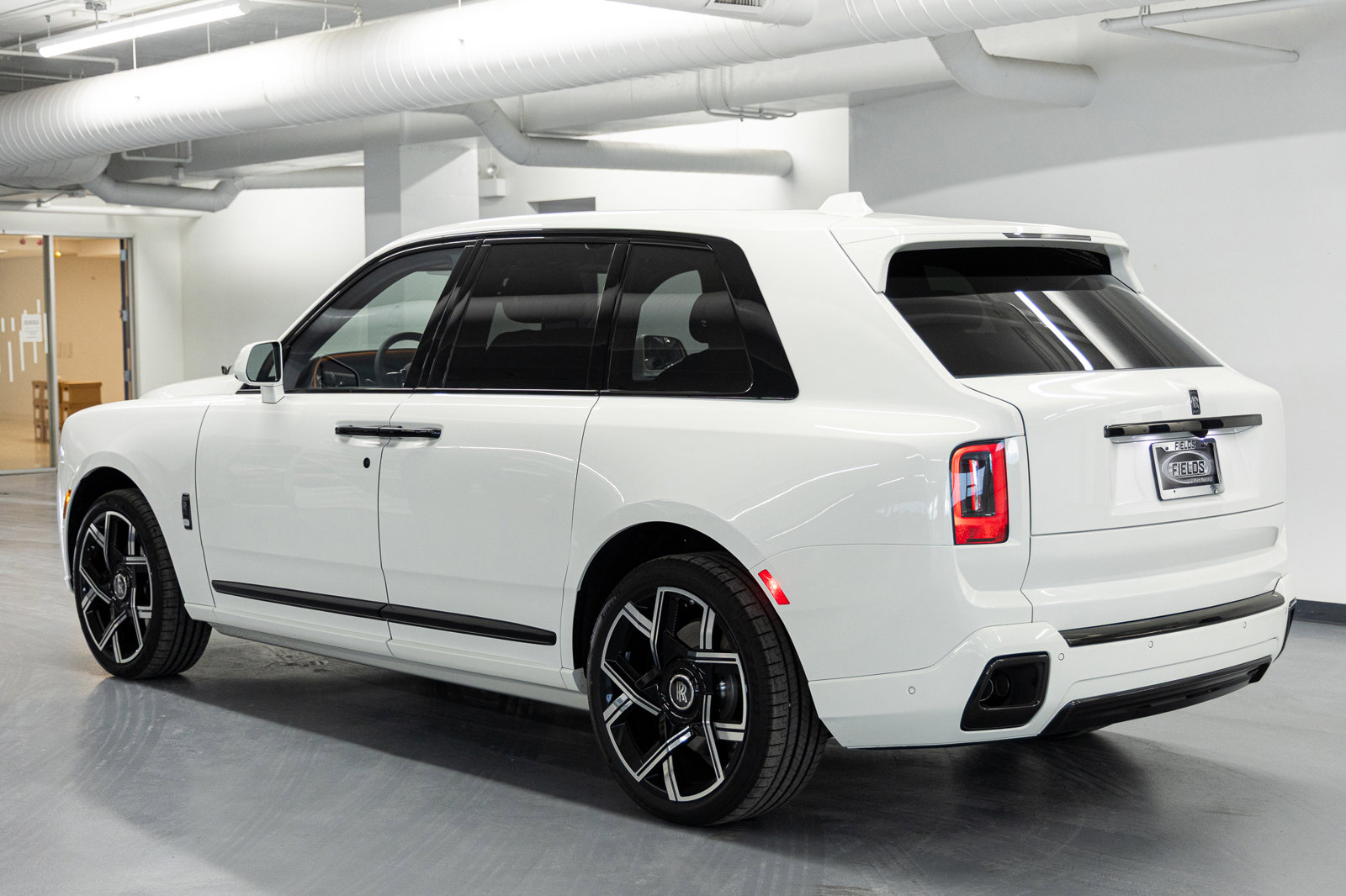 New 2026 Rolls-Royce Cullinan Black Badge image 3