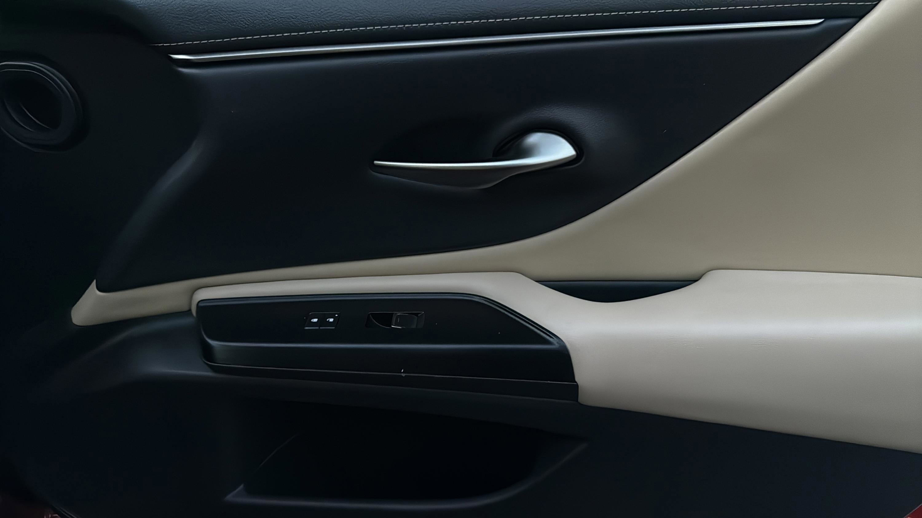 Used 2021 Lexus ES 350 w/ Accessory Package 2 image 47