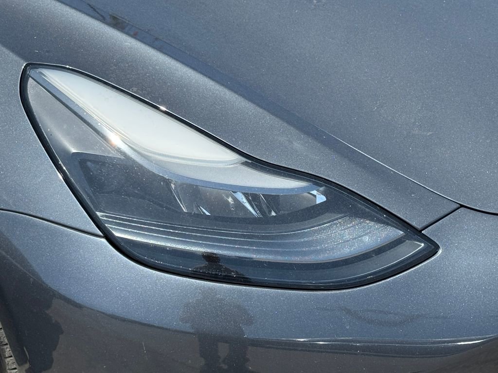 Used 2023 Tesla Model 3 Standard Range RWD image 3