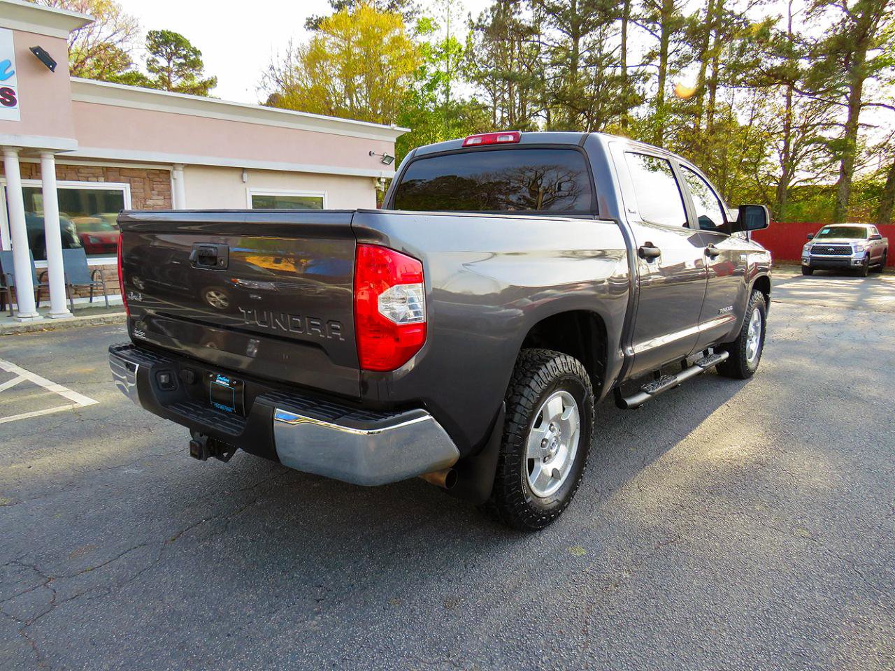 Used 2019 Toyota Tundra SR5 image 7