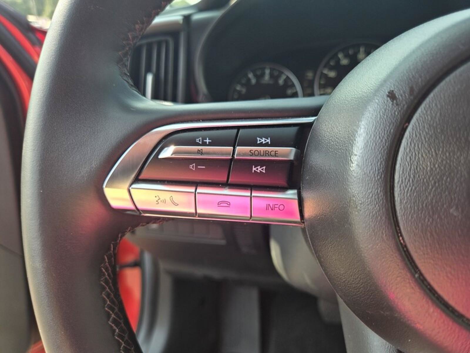 Used 2025 MAZDA CX-50 AWD 2.5 S w/ Premium Package image 13