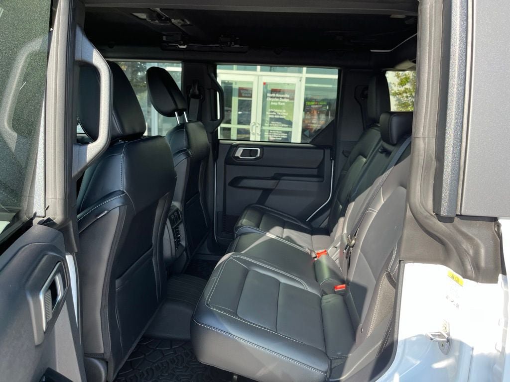 Used 2026 Ford Bronco Outer Banks w/ Sasquatch Package AWD/4WD image 15