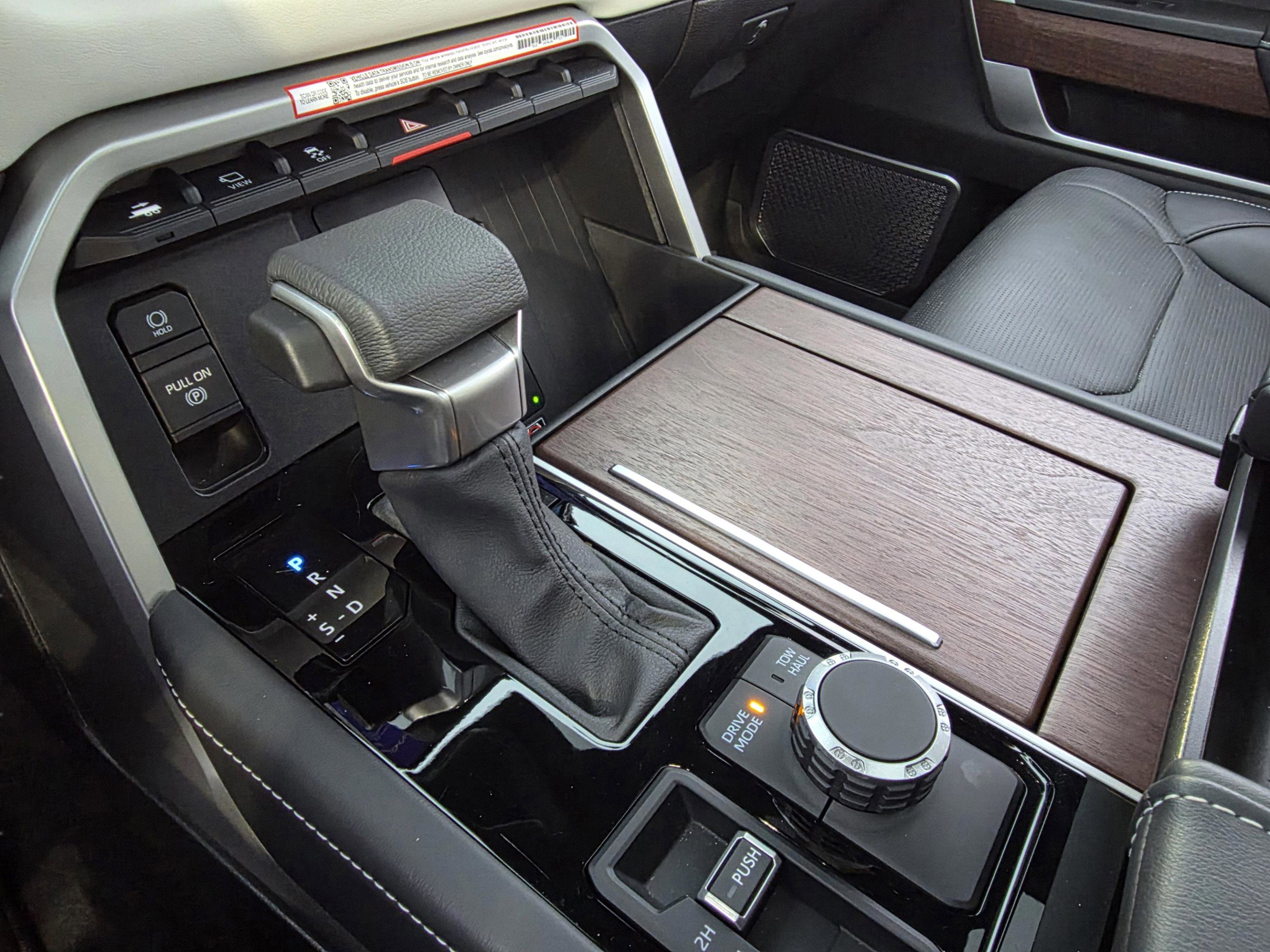 Used 2025 Toyota Sequoia Capstone image 17