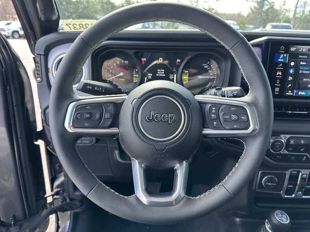 Certified 2025 Jeep Wrangler Unlimited Sahara w/ Safety Group image 12