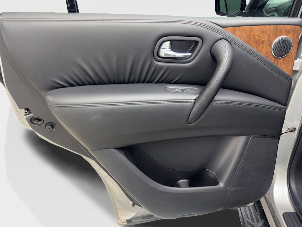 Used 2024 Nissan Armada SL image 37
