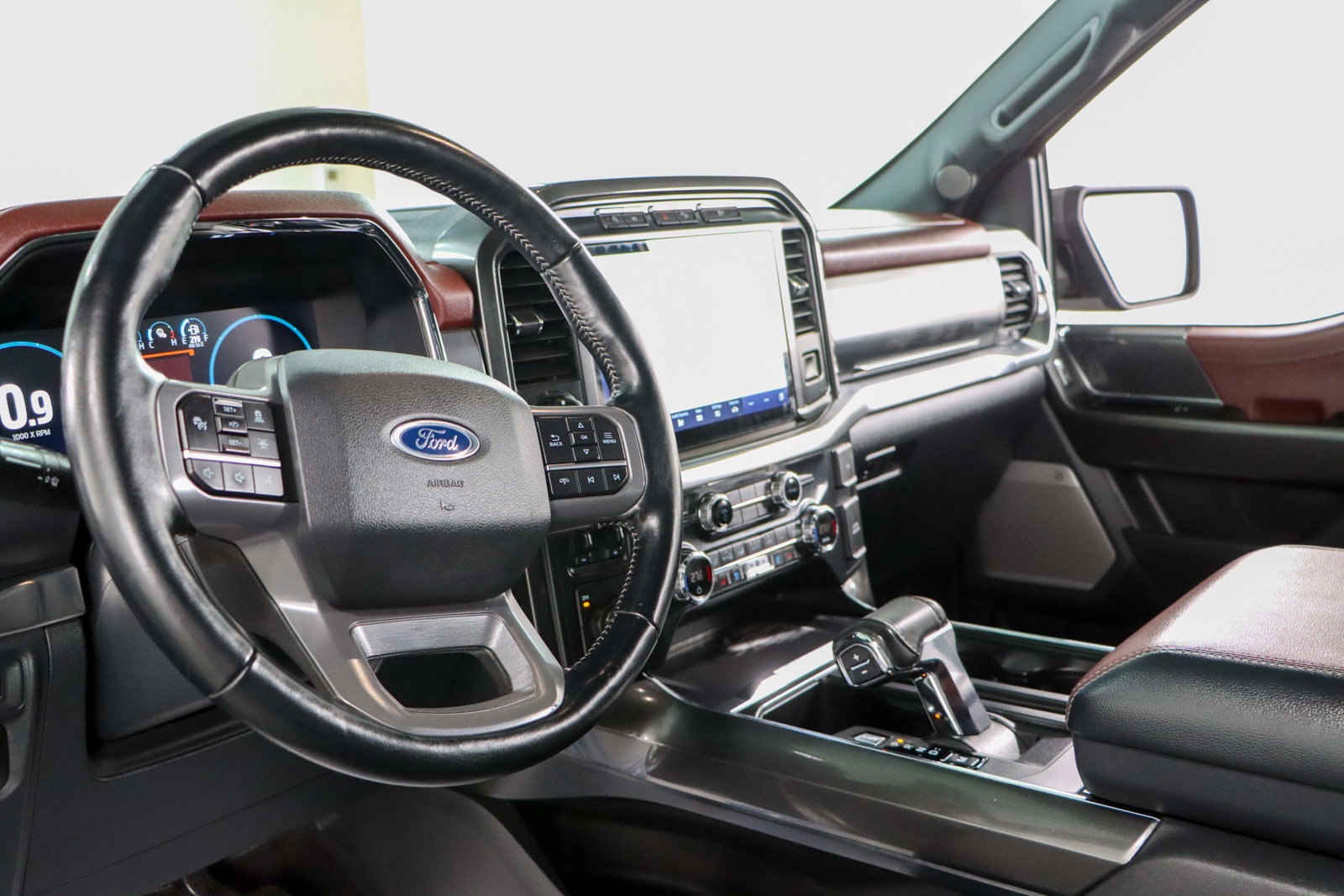 Used 2021 Ford F150 Lariat w/ Equipment Group 502A High image 24