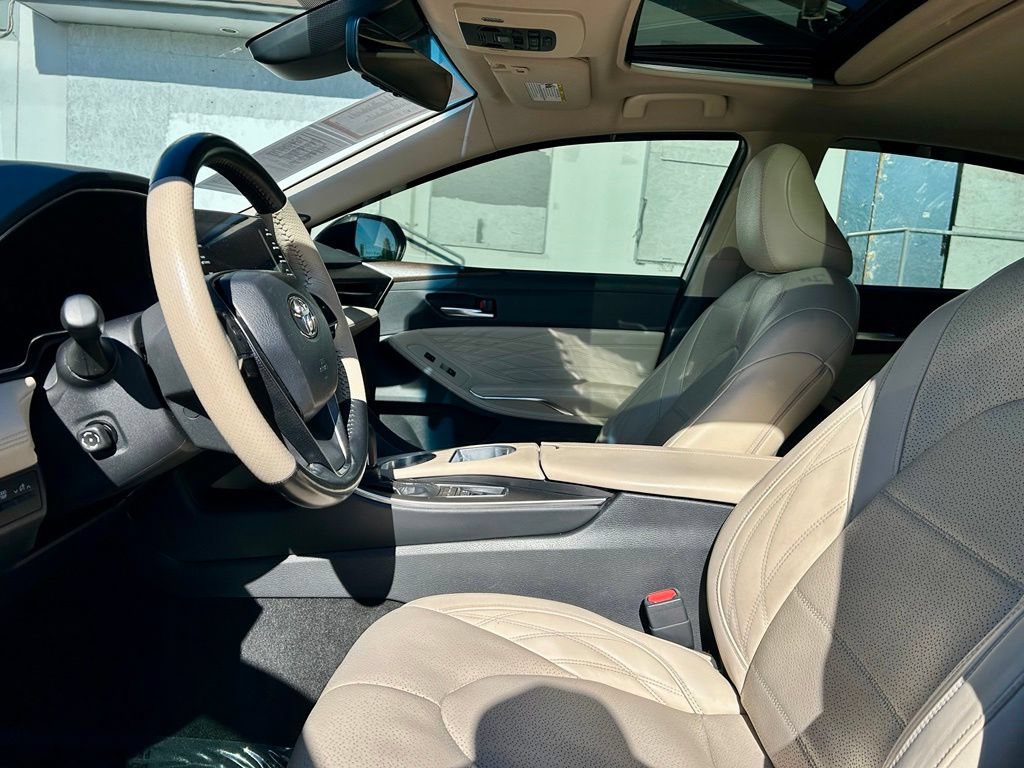 Certified 2019 Toyota Avalon Limited w/ Advanced Safety Package FWD image 10
