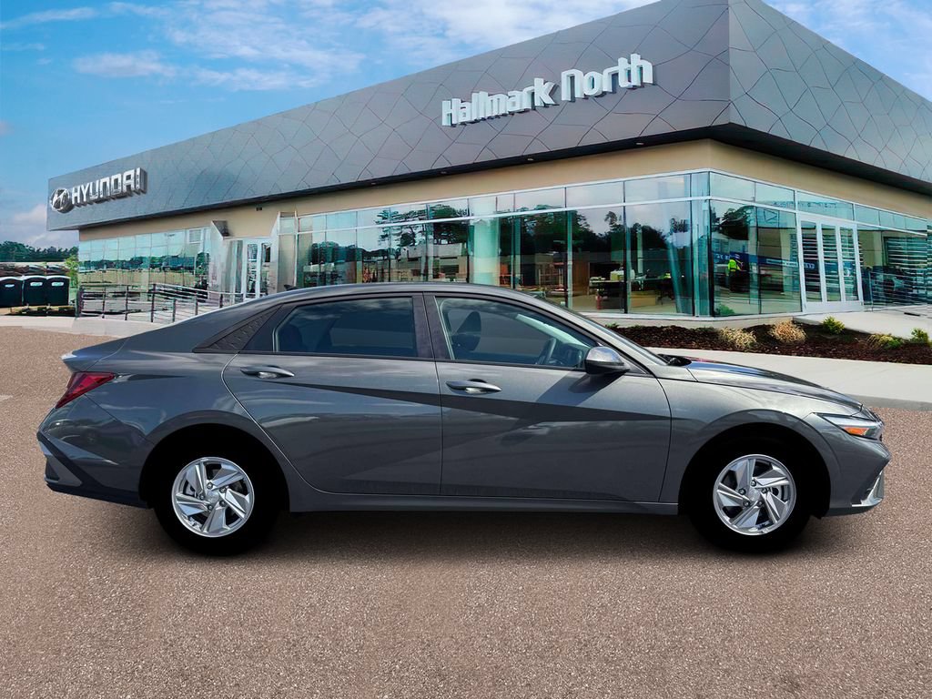 New 2026 Hyundai Elantra SE FWD image 9
