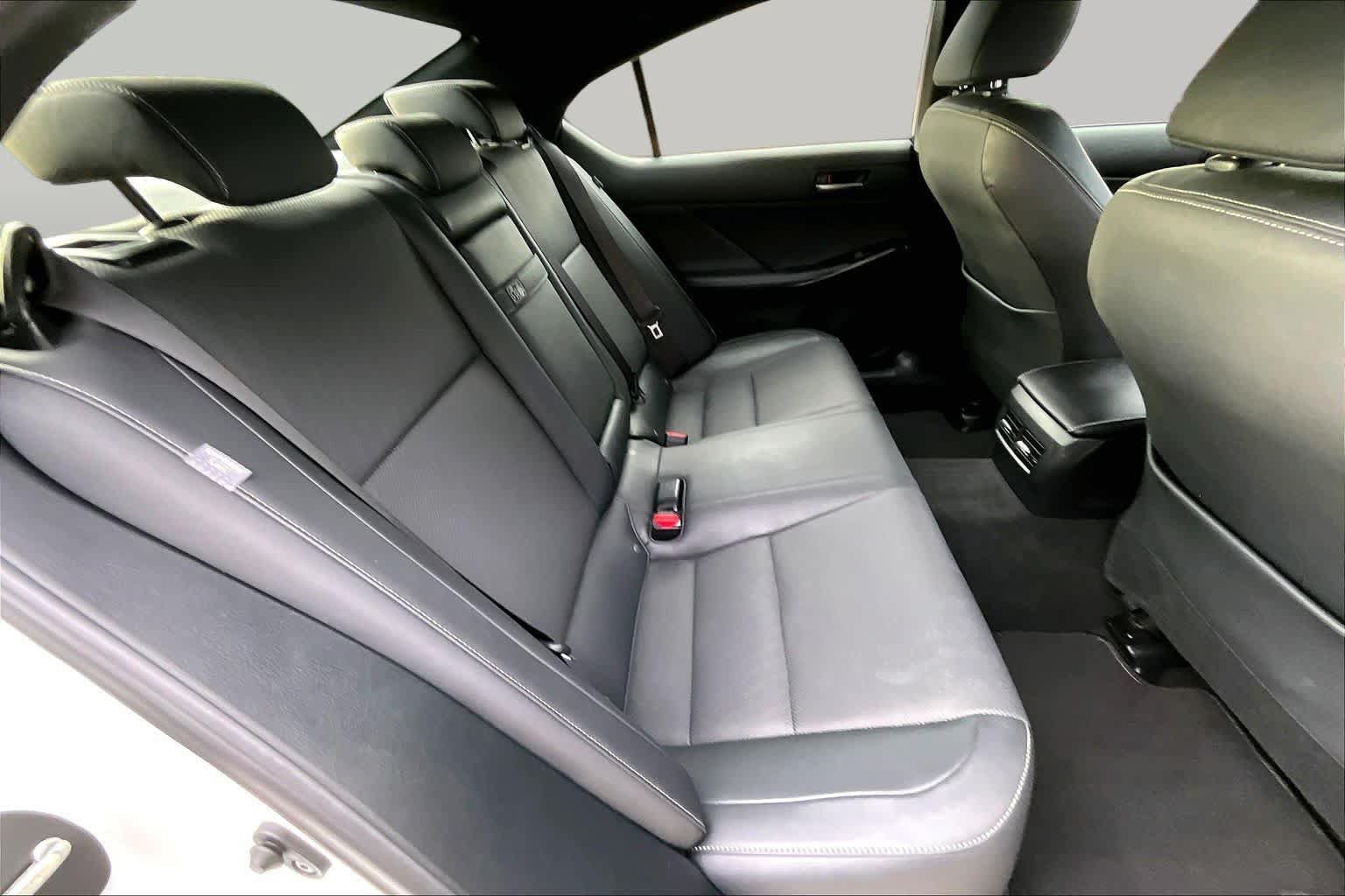 Used 2023 Lexus IS 300 w/ Premium Package RWD image 20