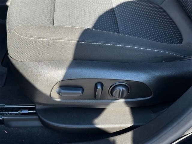 Used 2023 GMC Acadia SLE w/ Driver Convenience Package image 20