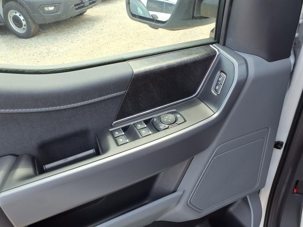 New 2025 Ford F150 Lightning XLT AWD/4WD image 17