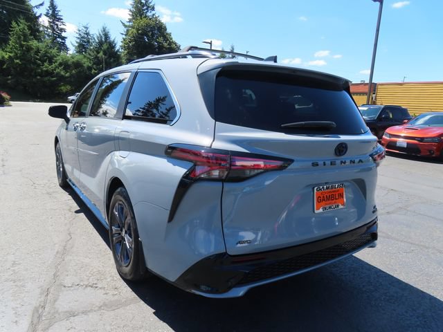 Used 2024 Toyota Sienna XSE w/ XSE Premium Package AWD/4WD image 5