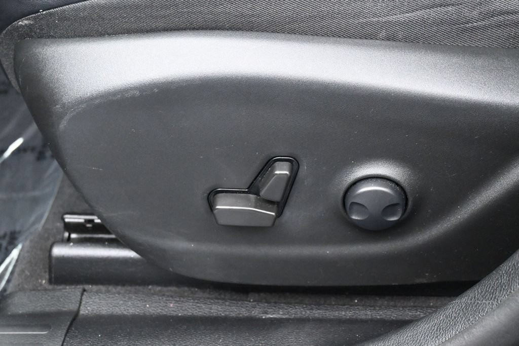 Used 2022 Jeep Cherokee Latitude Lux FWD image 12