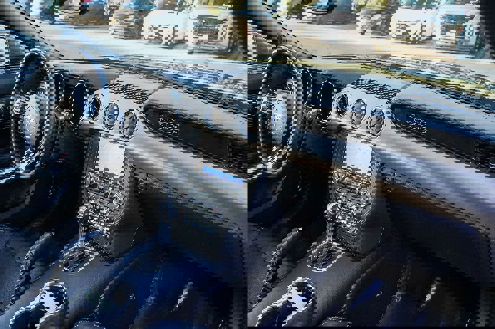 Used 2020 Ford Mustang Premium image 12